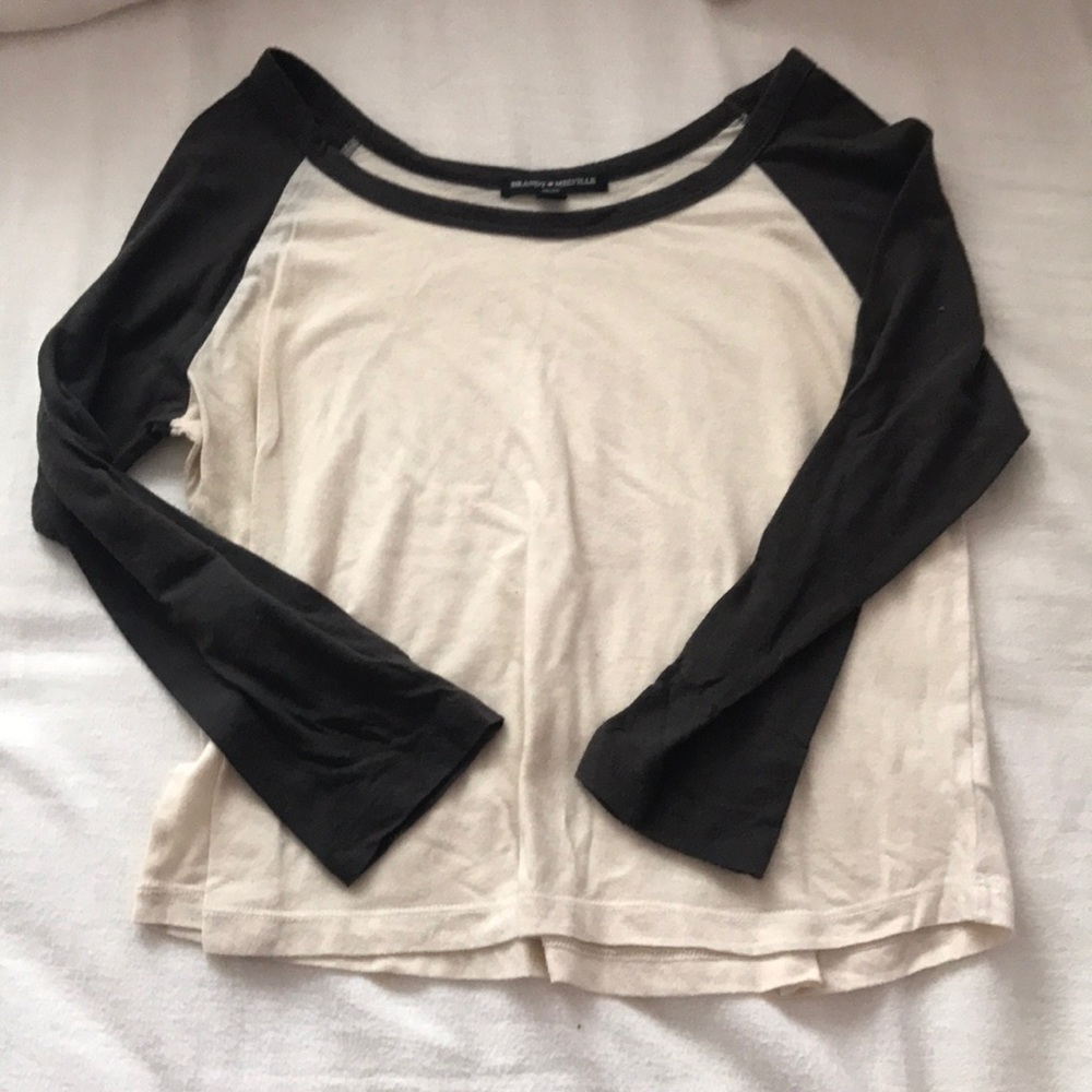 Long sleeve tee